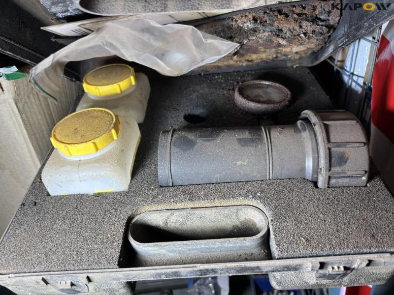 Miscellaneous parts 32