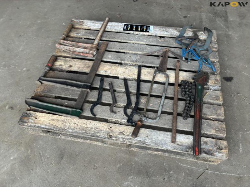 Various retaining tools 3