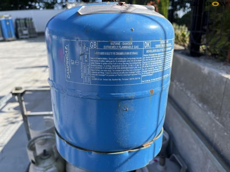 Various gas cylinders 11
