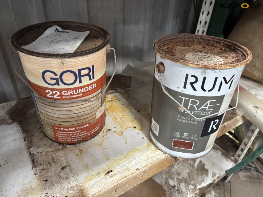 Various consumables 13