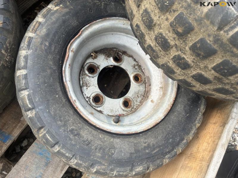 Various wheels - 8 pcs 17