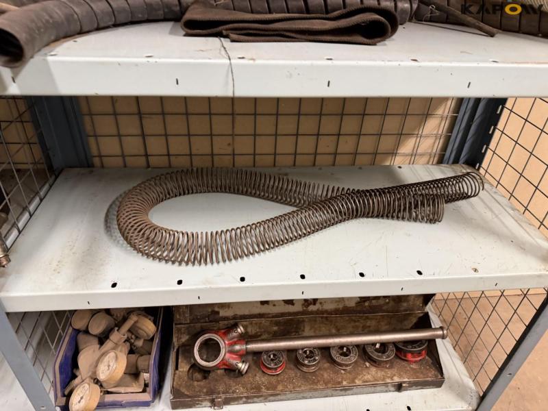 Various hydraulic parts 52