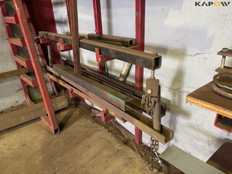 Miscellaneous iron 30
