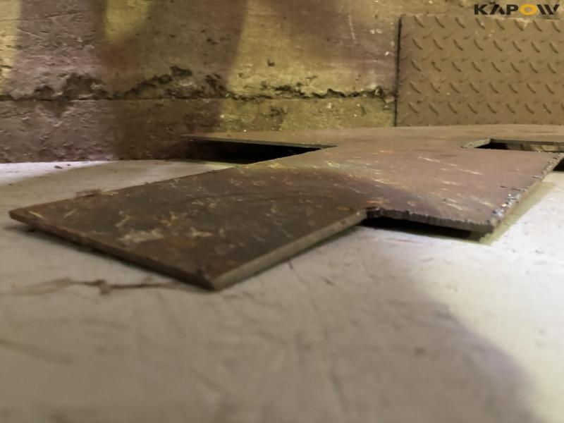 Miscellaneous iron 43