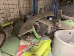 Various John Deere/Claas combine harvester spare parts 46