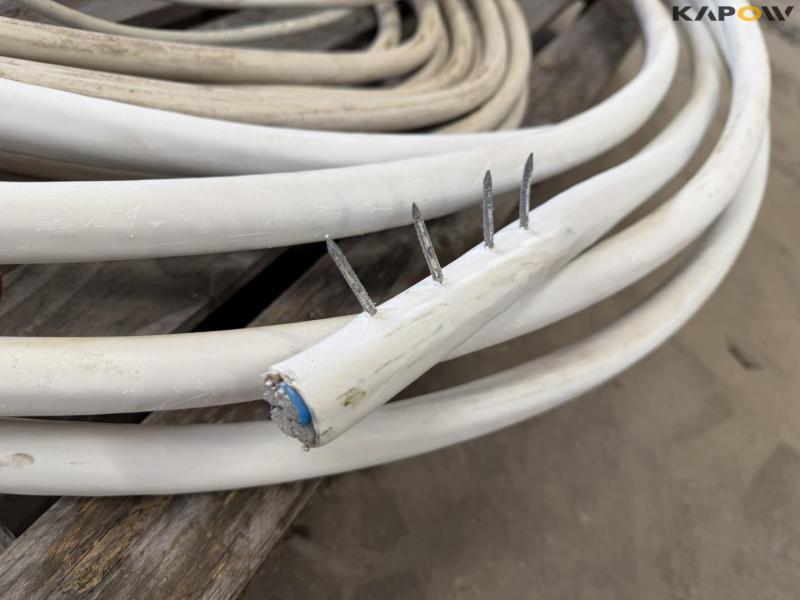 Miscellaneous cables 9