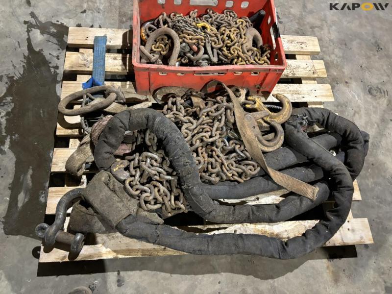 Various chains and ropes 6