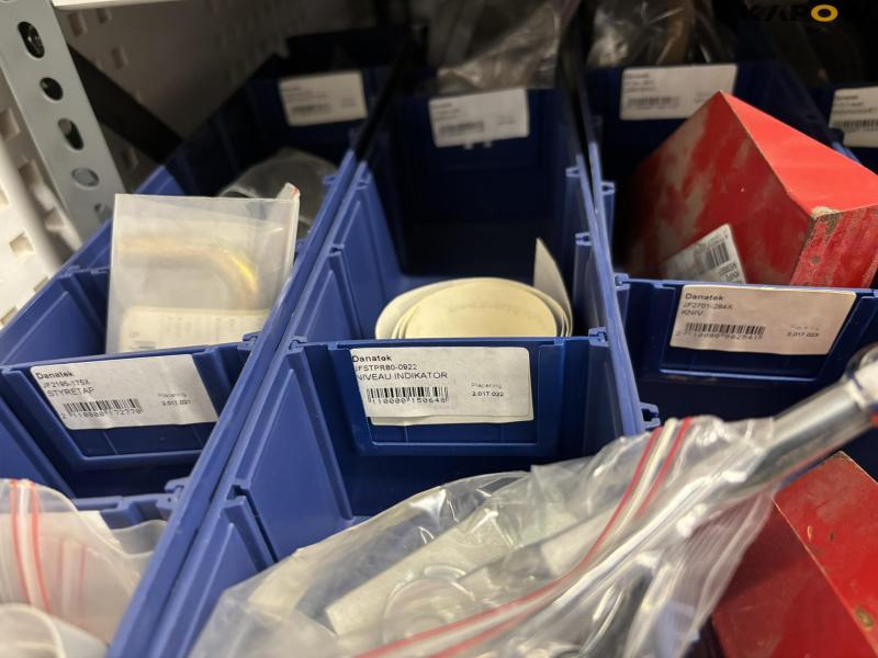 Various spare parts - new 17