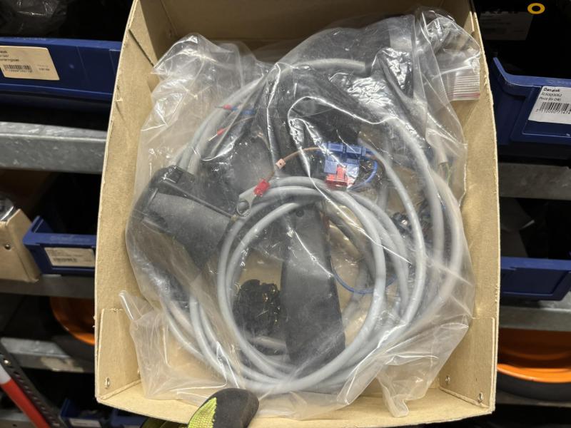 Various spare parts - new 267