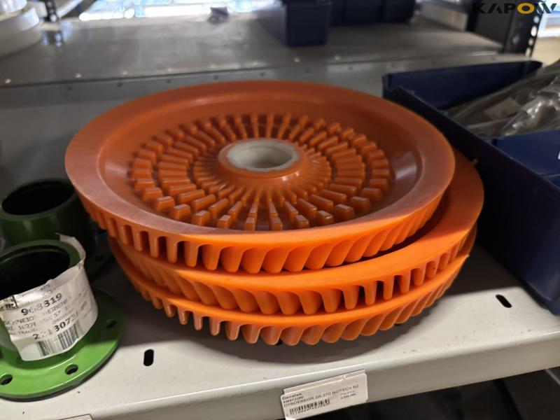 Various spare parts - new 311