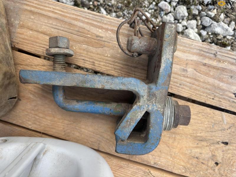 Various spare parts 10