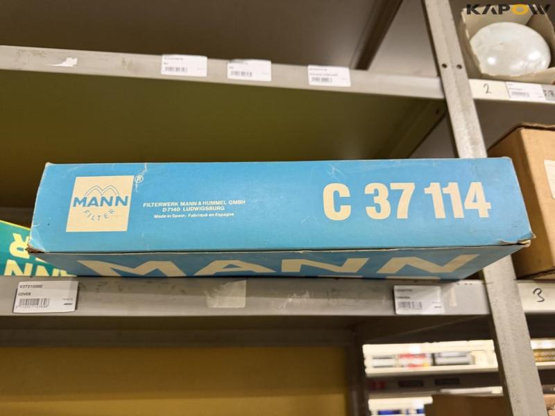 Various spare parts 65