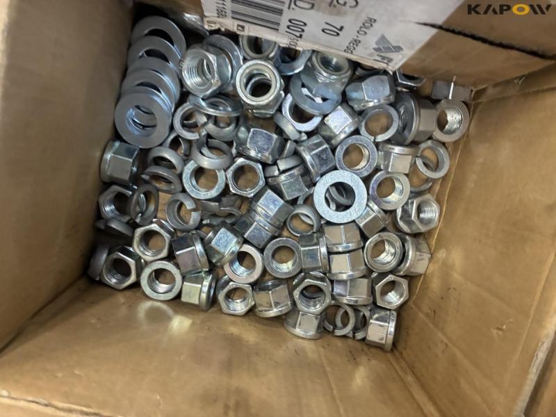 Various spare parts 31