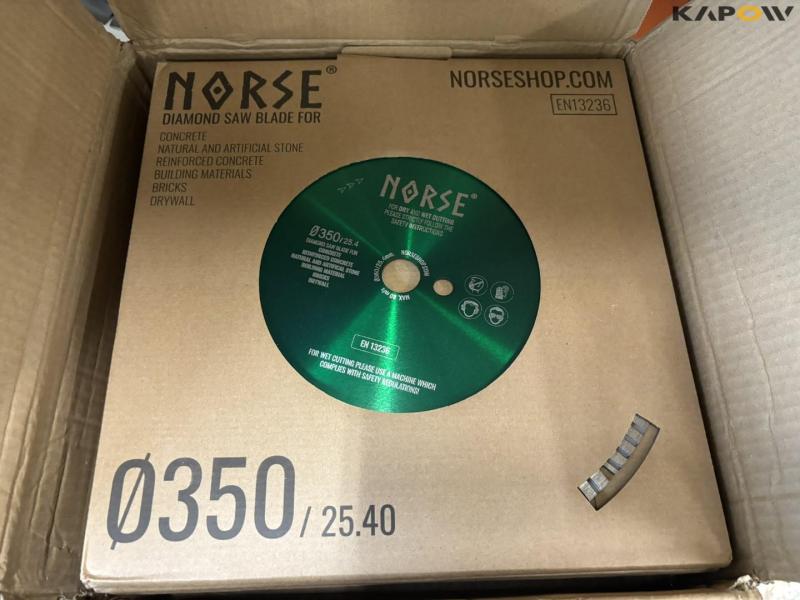 Various cutting discs 9