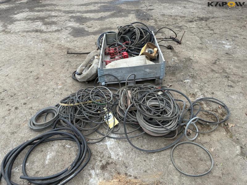 Various hoses/belts and spare parts 24