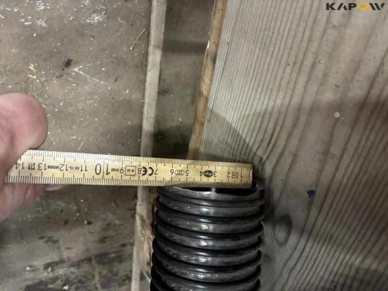 Various hose pieces 9