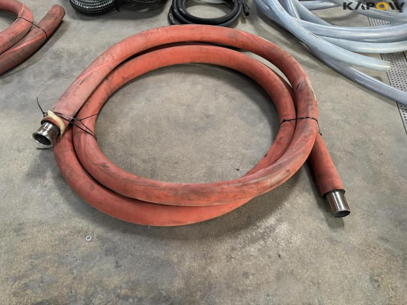 Various hoses 24