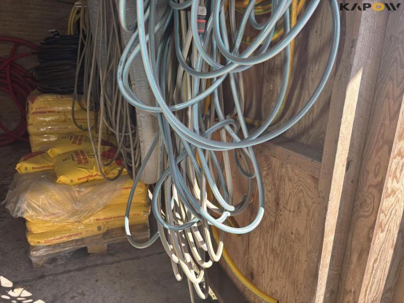 Various hoses 9