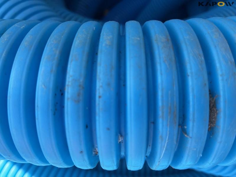 Various hoses 12