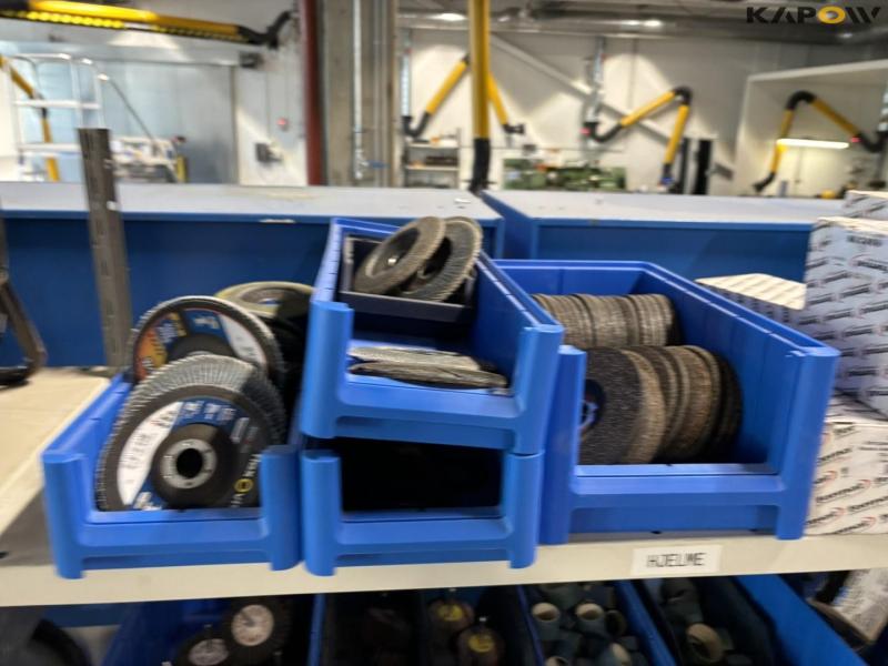 Various grinders and cutting discs 2