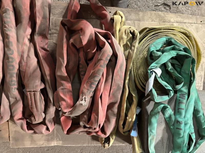 Various straps 14