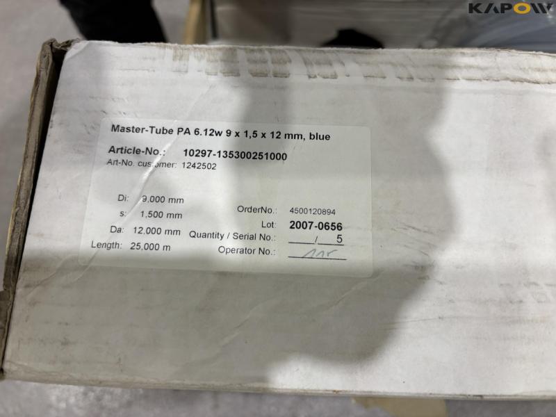 Various compressed air hoses 6