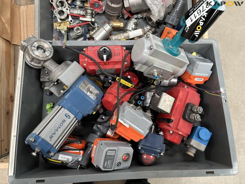 Various compressed air equipment - actuators 5