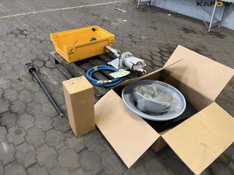 Miscellaneous workshop equipment 7