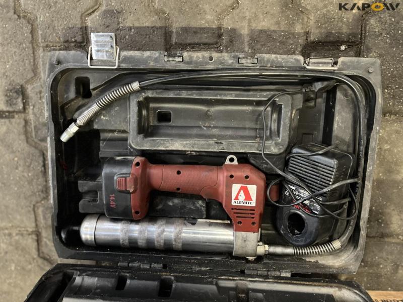 Various tools from service vehicle 9