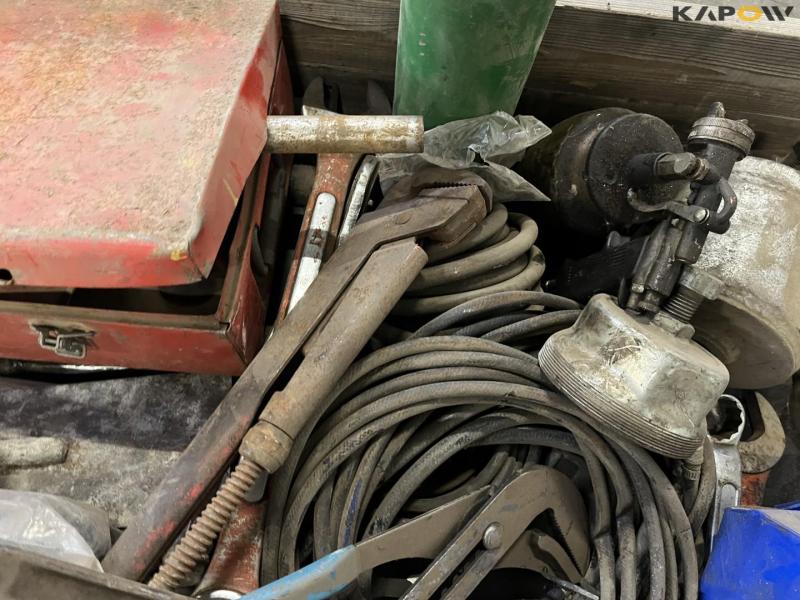 Various tools from service vehicle 16