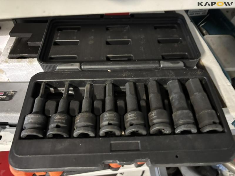 Miscellaneous tools 34