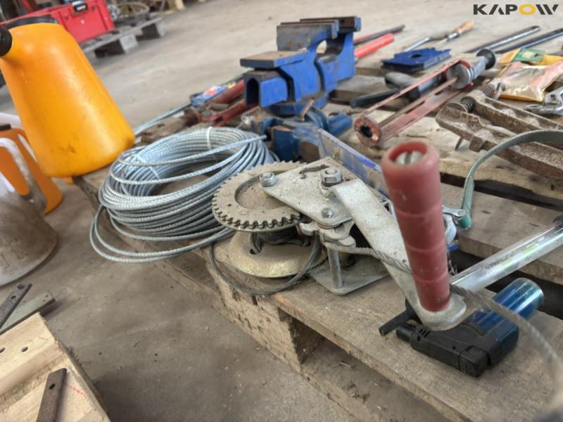 Miscellaneous tools 17