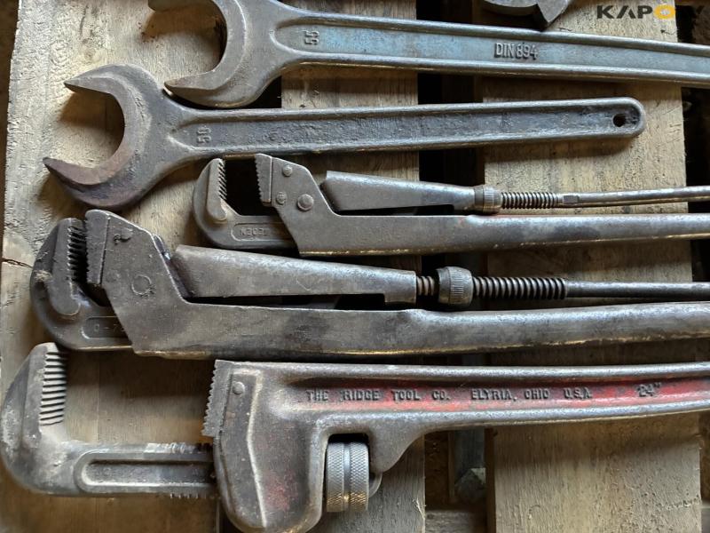 Miscellaneous tools 11