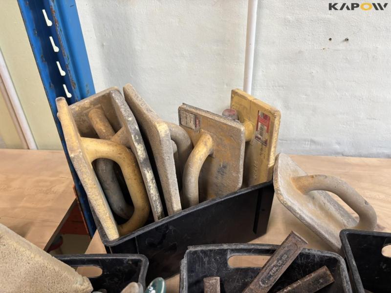 Miscellaneous tools 34