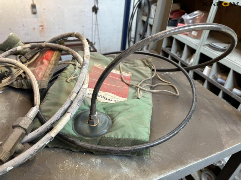 Miscellaneous plumbing parts 147