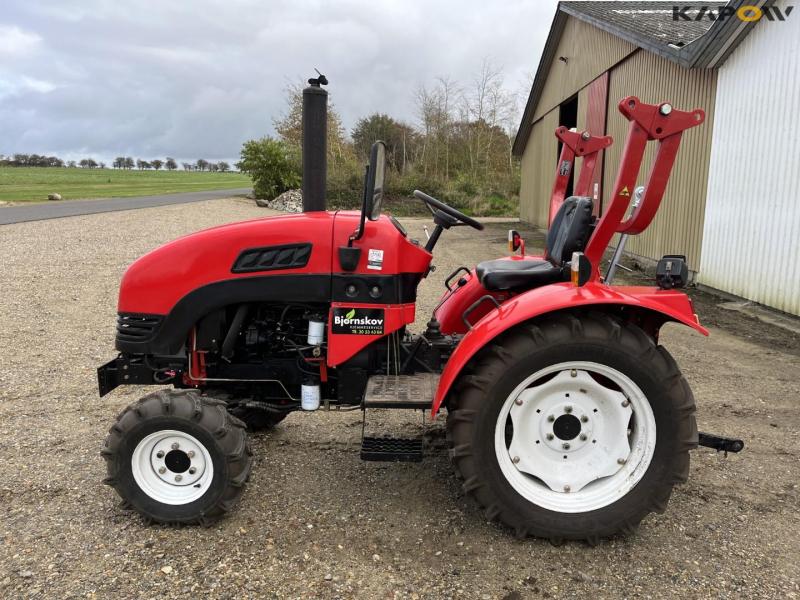 Dongfeng/ONJ 304 tractor 8