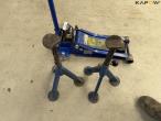 Jack TMG2501 and trestles 14