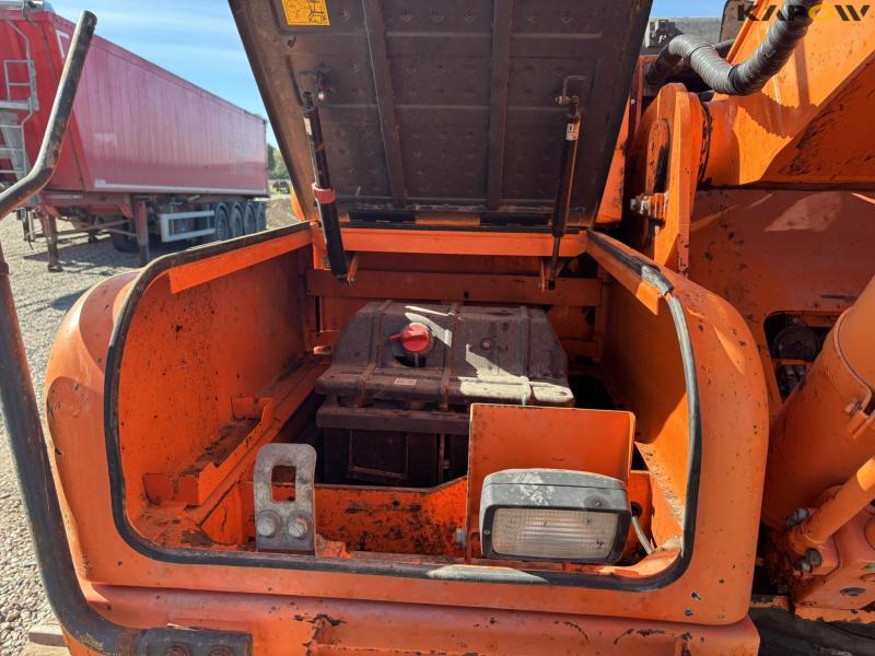 Doosan DX 225LC excavator 28