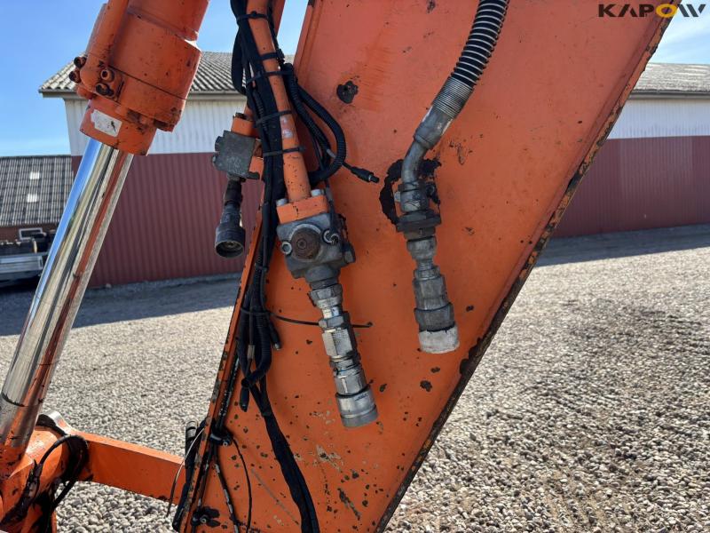 Doosan DX 225LC excavator 82