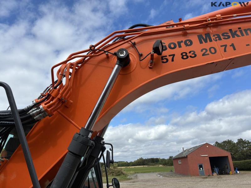 Doosan DX140LCR-5 excavator 41