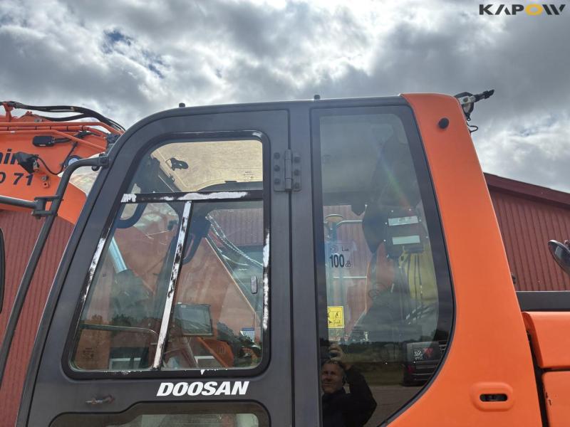 Doosan DX140LCR-5 excavator 52