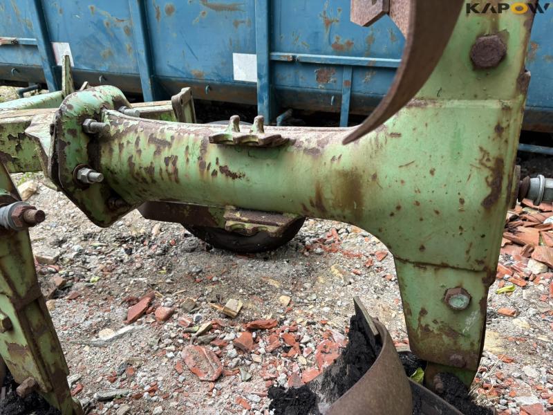 Dowdeswell DP7 reversible plough 3 furrow 32