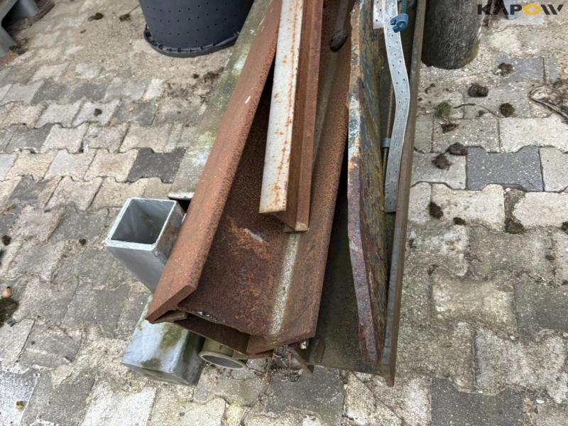 Drainage material 43