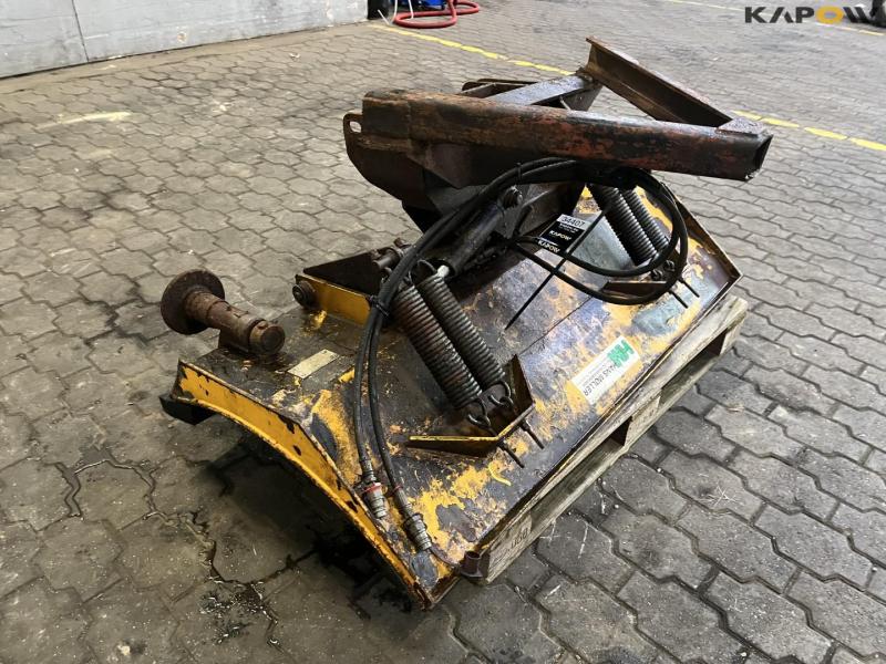 Rotating scraper blade 3