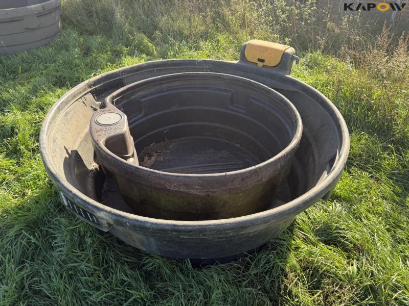 Drinking trough - 2 pcs. 1