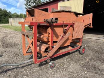 Dronningborg threshing mill