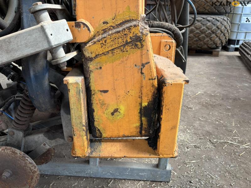 Duport AllTrack DW 12368 grassland spreader 22