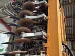 Duport AllTrack DW 12368 grassland spreader 25