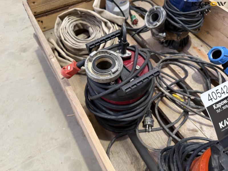 Submersible pumps 13