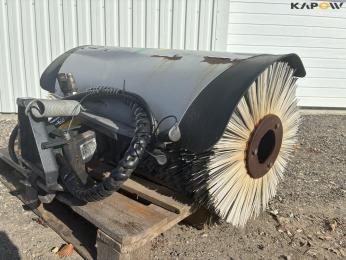 Egholm hydraulic broom